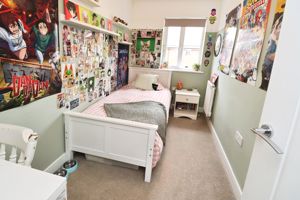 RUBENS CLOSE- click for photo gallery